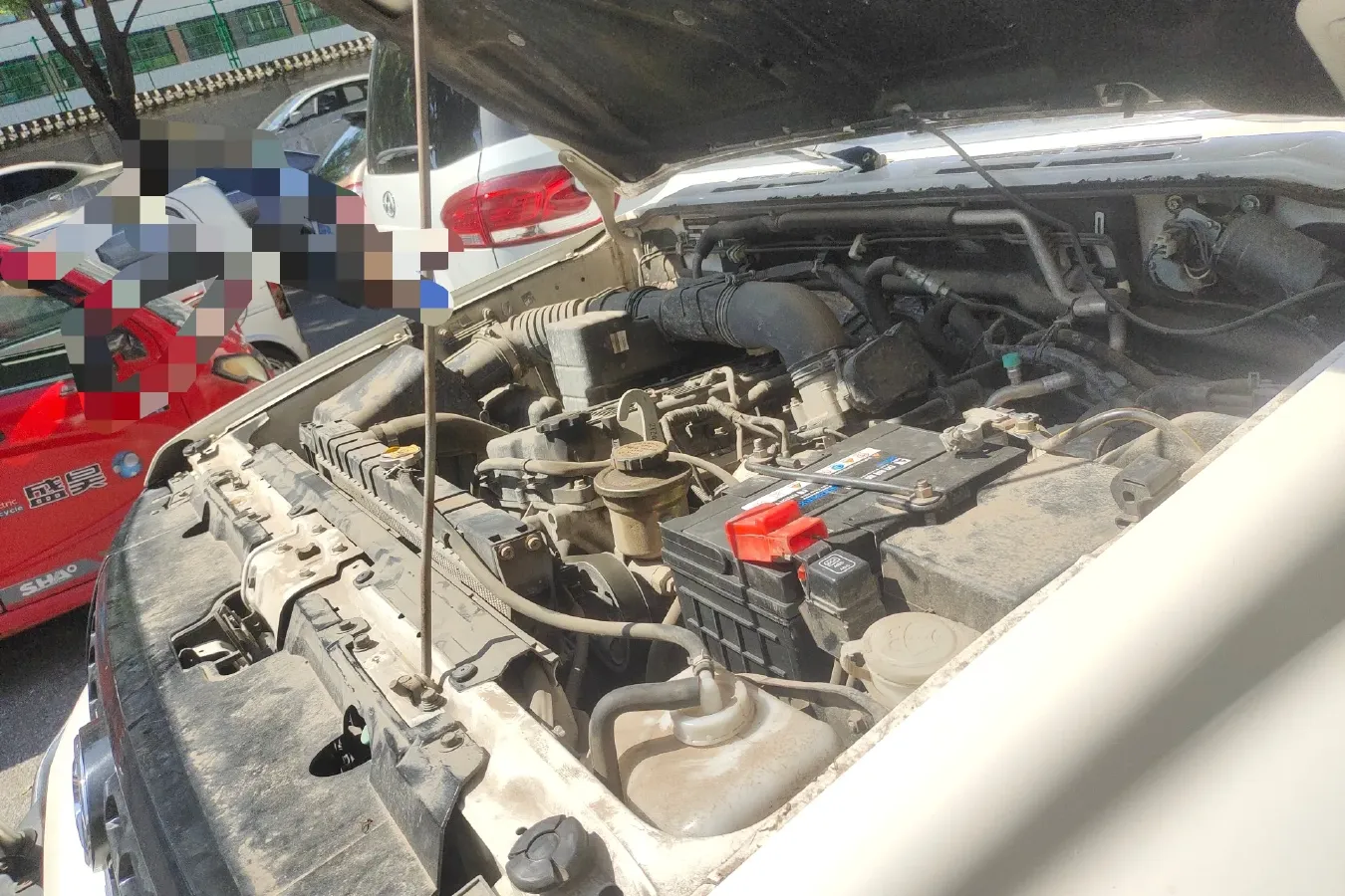 2015 Leopaard Q6 2.4L 147HP L4 5MT,autocango,china used car exporter,china ev exporter,chinese used car exporter,chinese used ev exporter