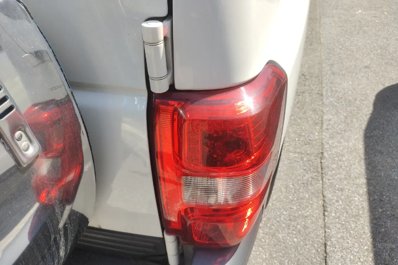 2015 Leopaard Q6 2.4L 147HP L4 5MT,autocango,china used car exporter,china ev exporter,chinese used car exporter,chinese used ev exporter