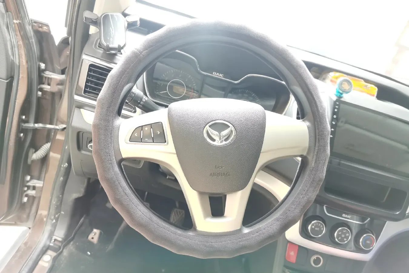 2015 BAIC Hyosow H3 1.5L 113HP L4 5MT,autocango,china used car exporter,china ev exporter,chinese used car exporter,chinese used ev exporter