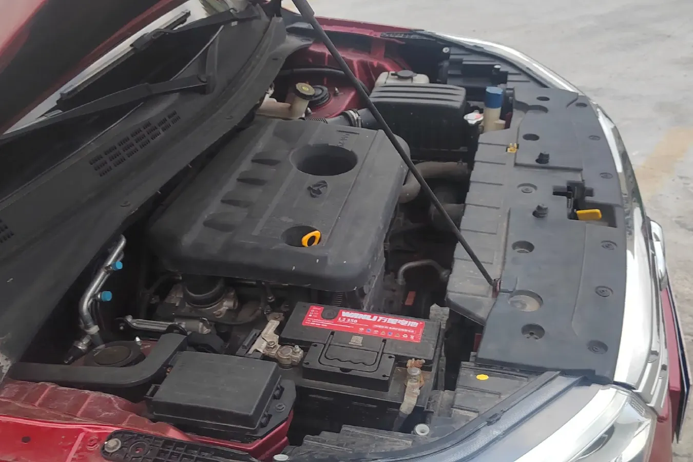 2016 ChangAn Oshan CX70 1.6L 117HP L4 5MT,autocango,china used car exporter,china ev exporter,chinese used car exporter,chinese used ev exporter