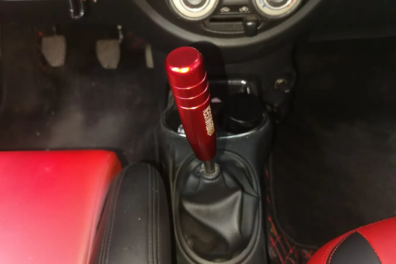 2010 Nissan March 1.5L 107HP L4 5MT,autocango,china used car exporter,china ev exporter,chinese used car exporter,chinese used ev exporter