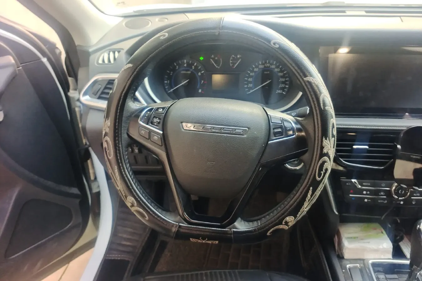 2018 Venucia T90 2.0L 144HP L4 CVT,autocango,china used car exporter,china ev exporter,chinese used car exporter,chinese used ev exporter