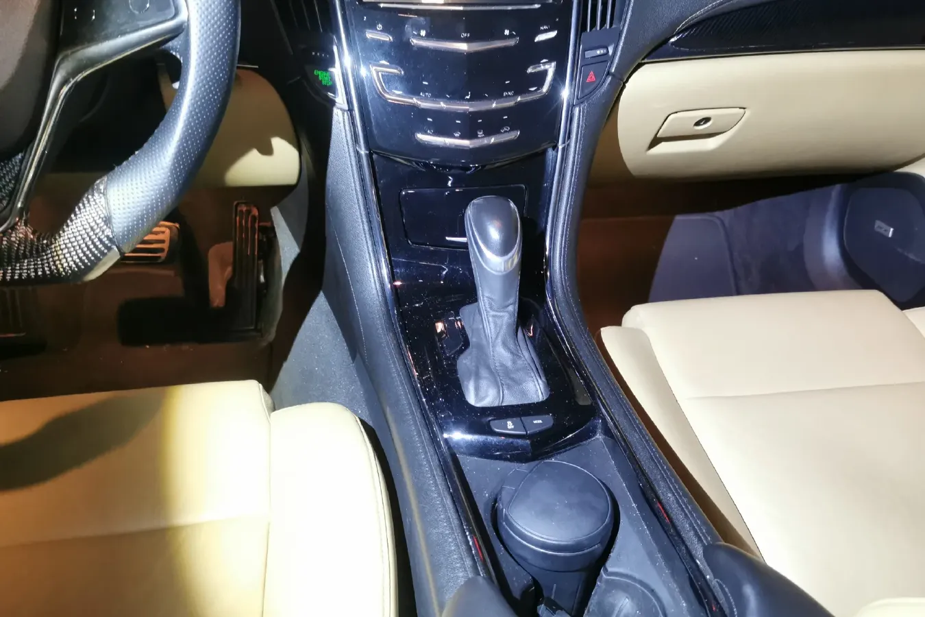 2014 Cadillac ATS 2.0T 276HP L4 6AT,autocango,china used car exporter,china ev exporter,chinese used car exporter,chinese used ev exporter