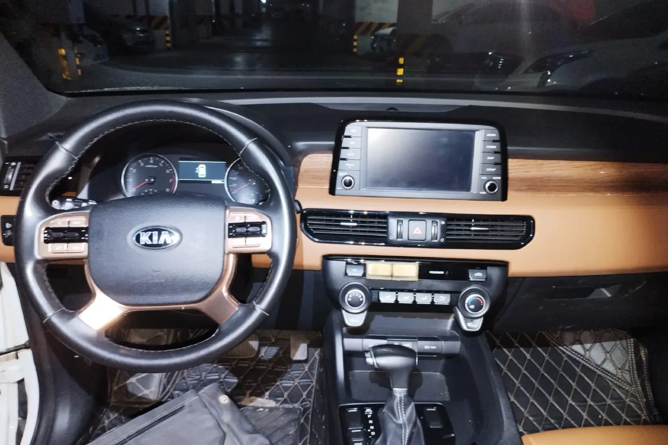 2017 Kia KX7 2.4L 188HP L4 6AT,autocango,china used car exporter,china ev exporter,chinese used car exporter,chinese used ev exporter