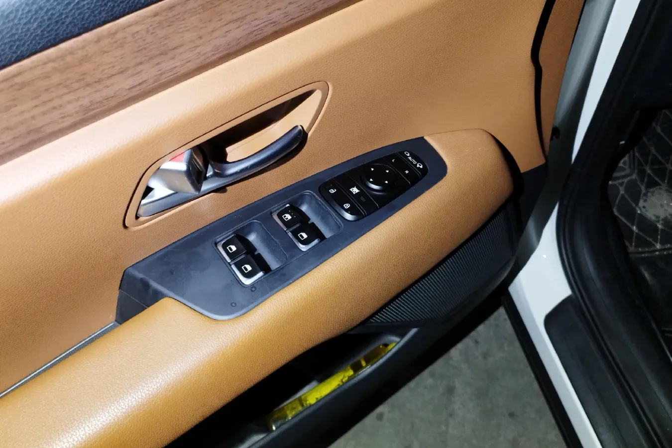 2017 Kia KX7 2.4L 188HP L4 6AT,autocango,china used car exporter,china ev exporter,chinese used car exporter,chinese used ev exporter