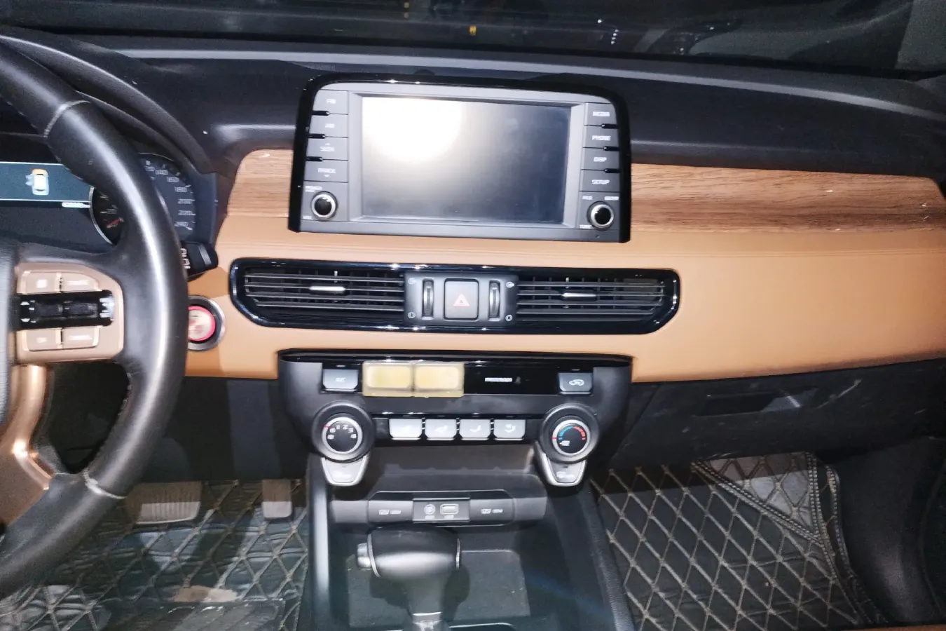 2017 Kia KX7 2.4L 188HP L4 6AT,autocango,china used car exporter,china ev exporter,chinese used car exporter,chinese used ev exporter