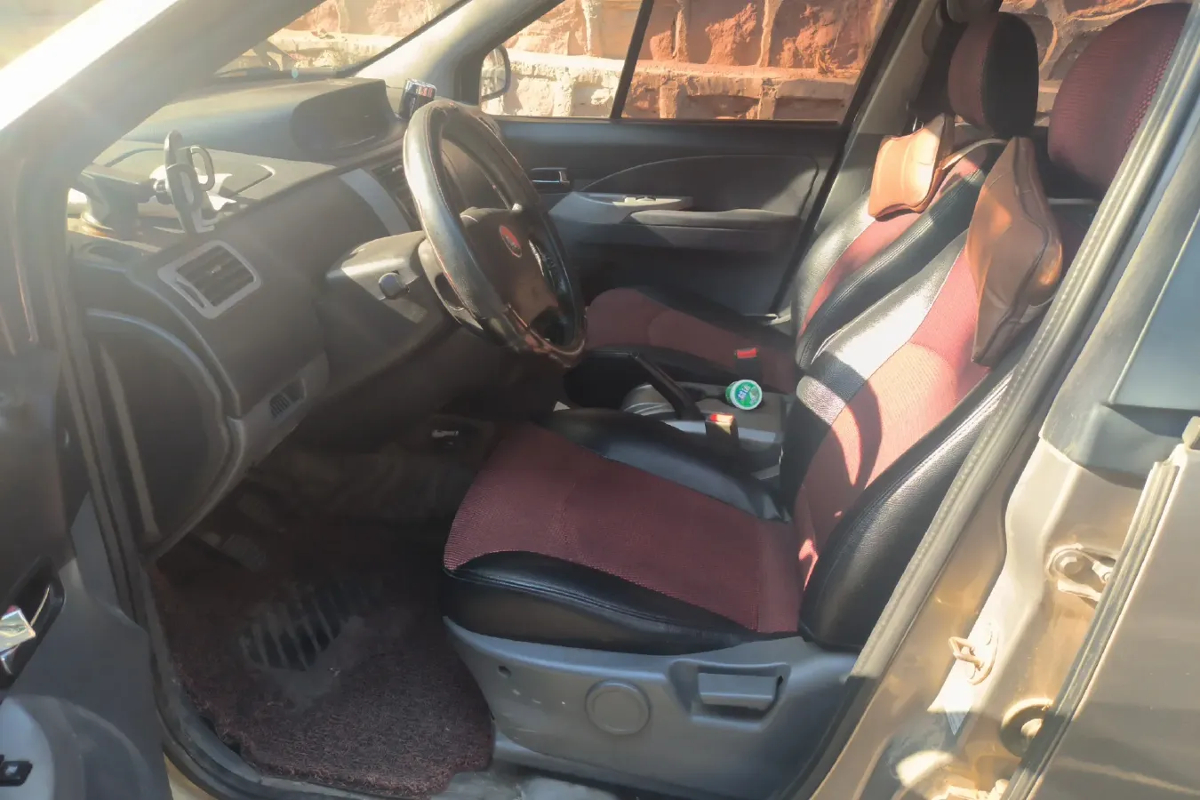 2011 DongFeng Forthing Joyear 1.8L 143HP L4 5MT,autocango,china used car exporter,china ev exporter,chinese used car exporter,chinese used ev exporter