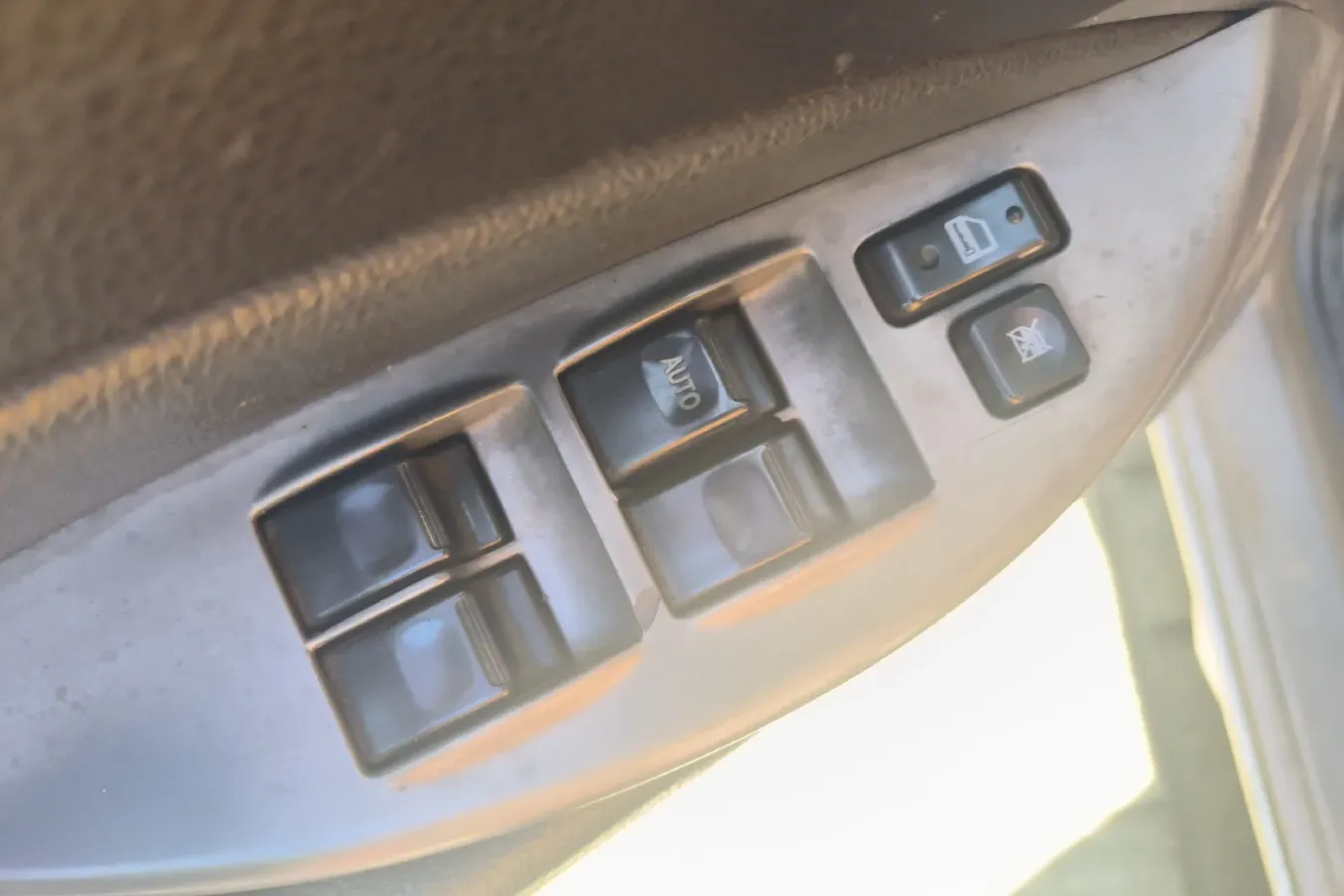 2011 DongFeng Forthing Joyear 1.8L 143HP L4 5MT,autocango,china used car exporter,china ev exporter,chinese used car exporter,chinese used ev exporter