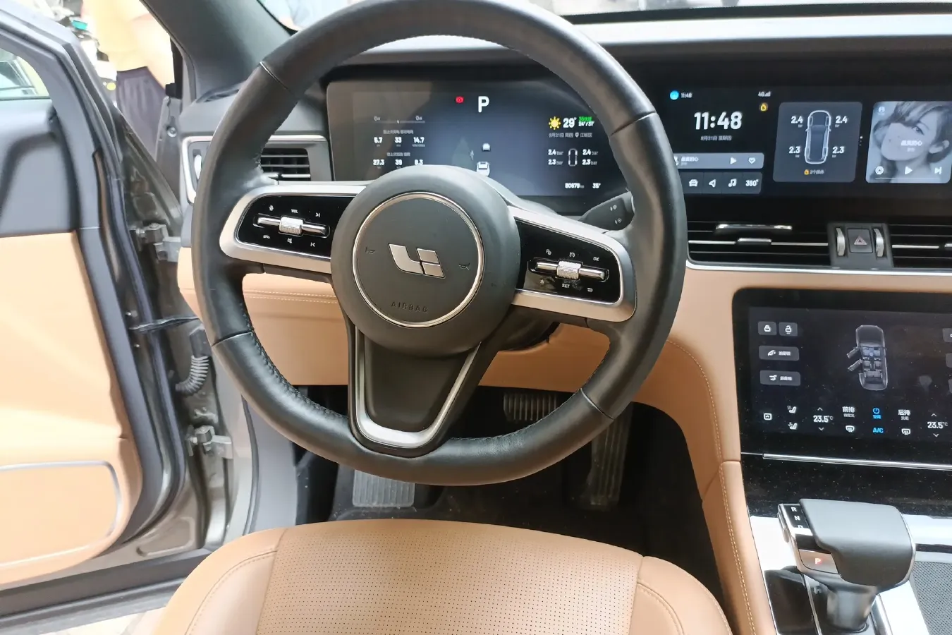 2021 Li ONE Range Extended 131HP REEV 40.5KWH,autocango,china used car exporter,china ev exporter,chinese used car exporter,chinese used ev exporter