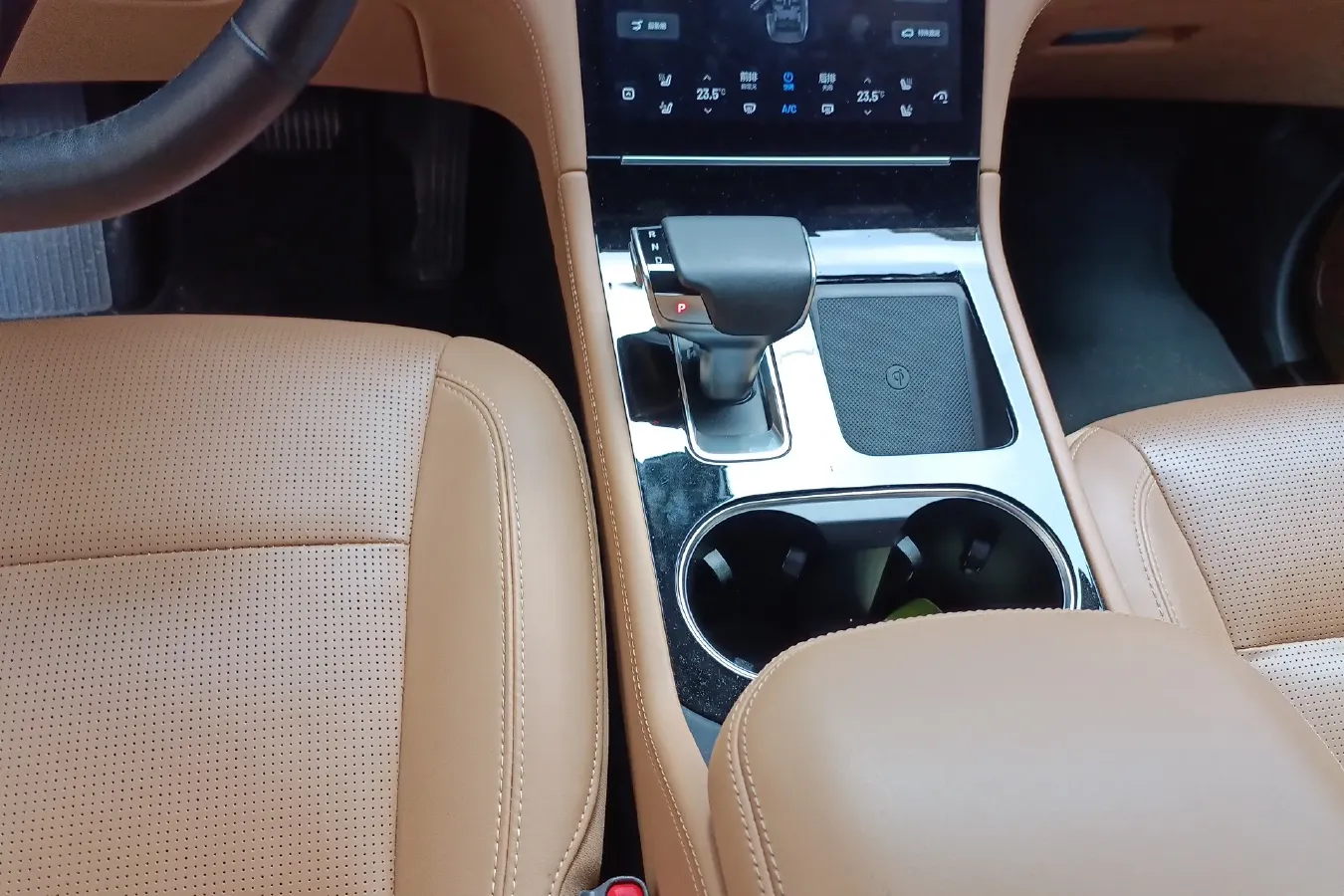 2021 Li ONE Range Extended 131HP REEV 40.5KWH,autocango,china used car exporter,china ev exporter,chinese used car exporter,chinese used ev exporter