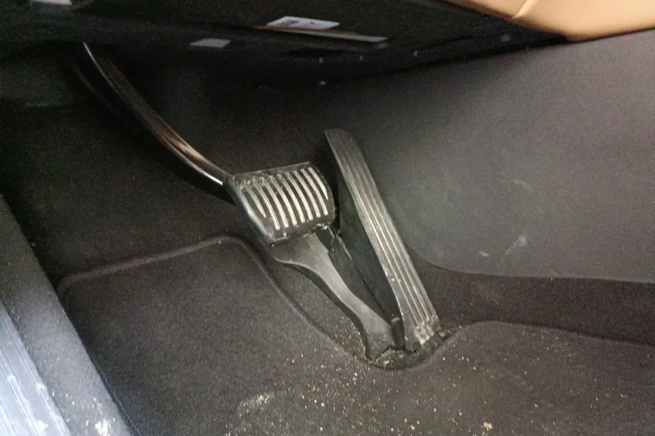 2021 Li ONE Range Extended 131HP REEV 40.5KWH,autocango,china used car exporter,china ev exporter,chinese used car exporter,chinese used ev exporter