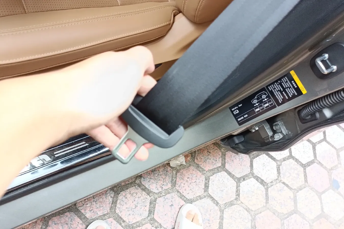 2021 Li ONE Range Extended 131HP REEV 40.5KWH,autocango,china used car exporter,china ev exporter,chinese used car exporter,chinese used ev exporter