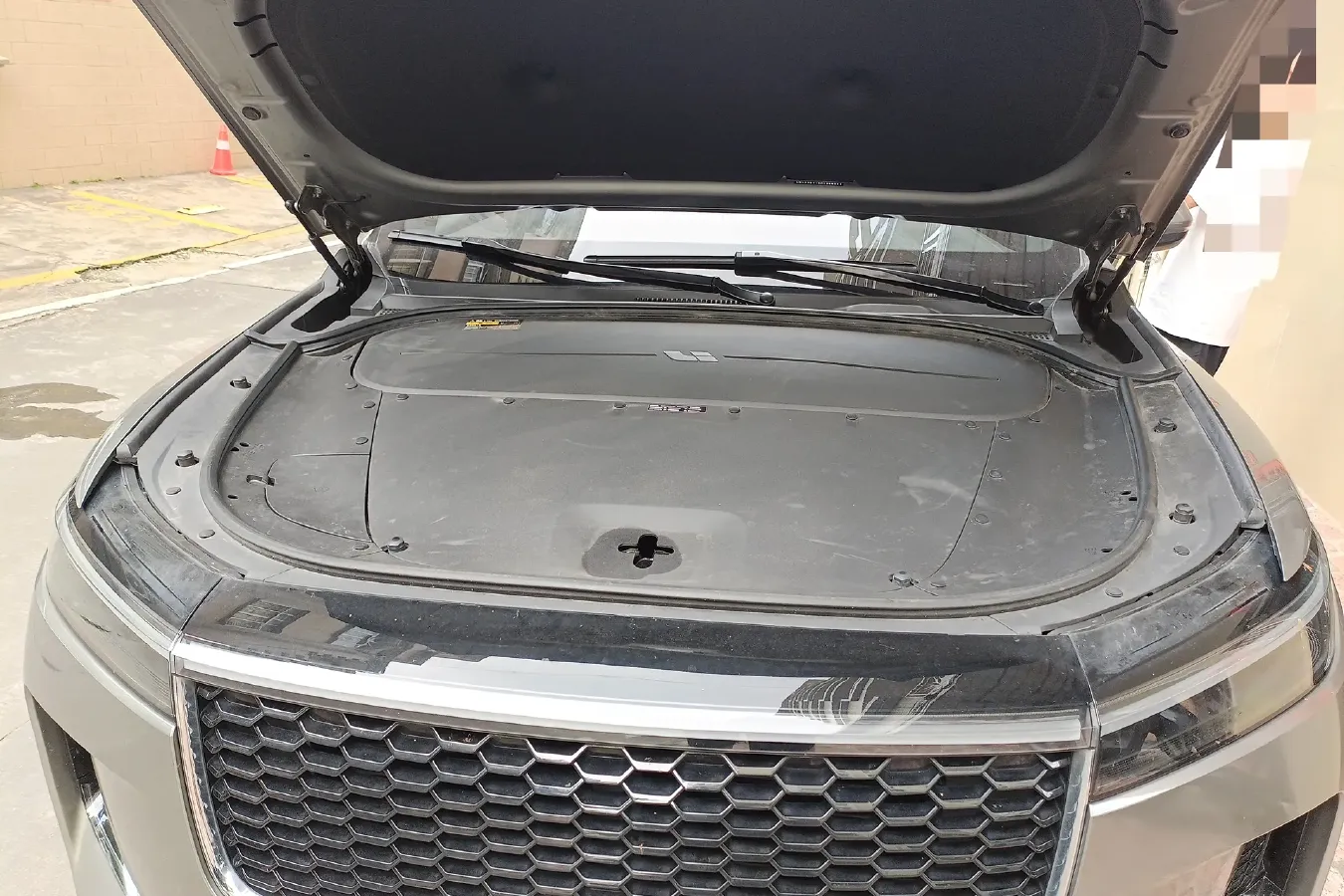 2021 Li ONE Range Extended 131HP REEV 40.5KWH,autocango,china used car exporter,china ev exporter,chinese used car exporter,chinese used ev exporter