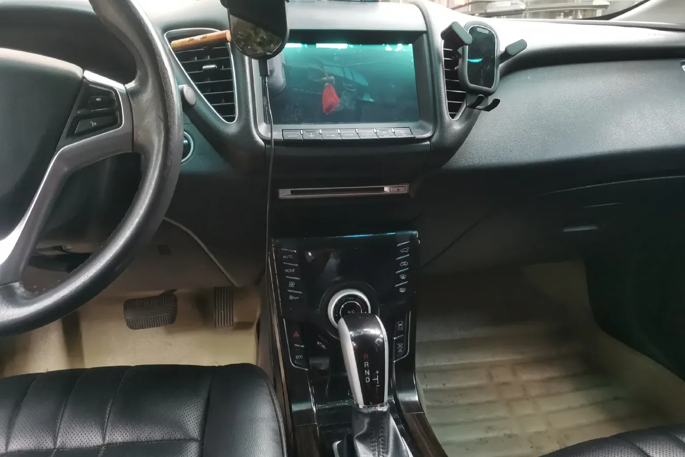 2015 Luxgen 5 1.8T 180HP L4 6AT,autocango,china used car exporter,china ev exporter,chinese used car exporter,chinese used ev exporter