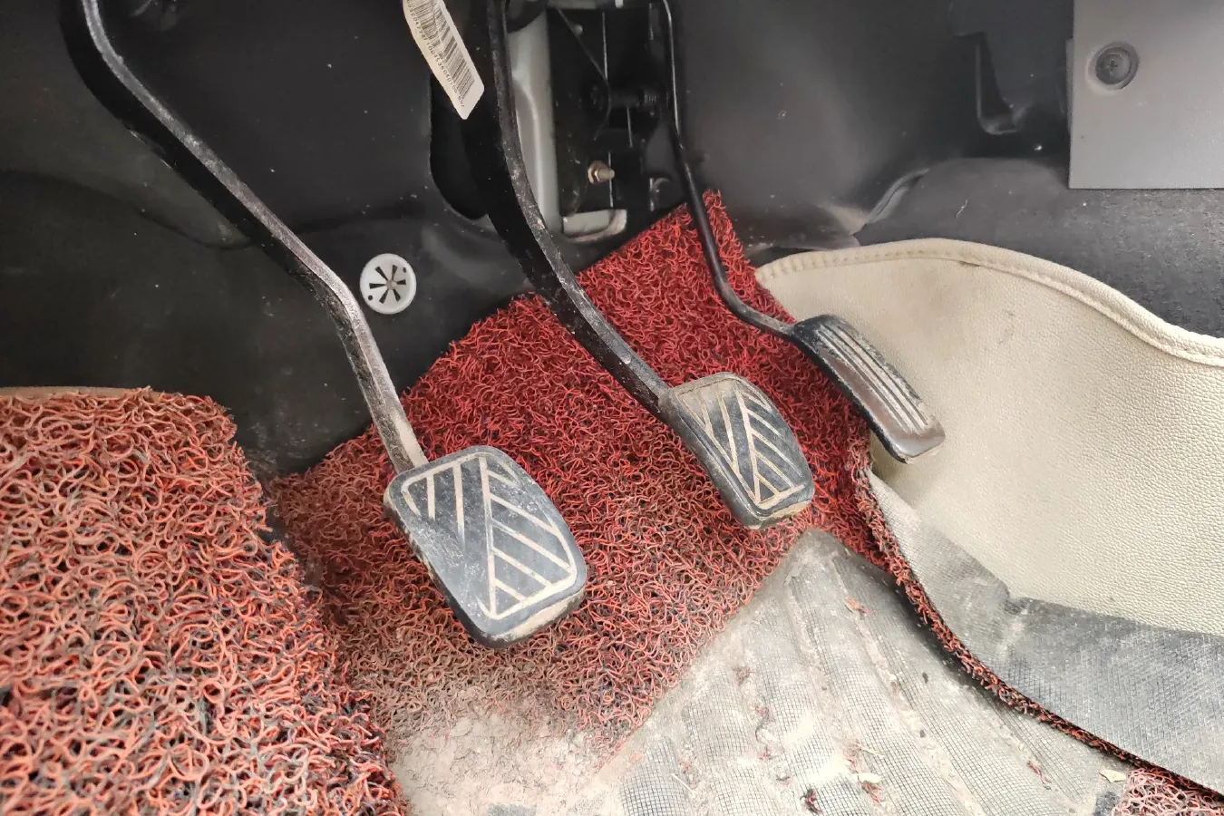 2015 BAIC WeiWang M20 1.2L 86HP L4 5MT,autocango,china used car exporter,china ev exporter,chinese used car exporter,chinese used ev exporter