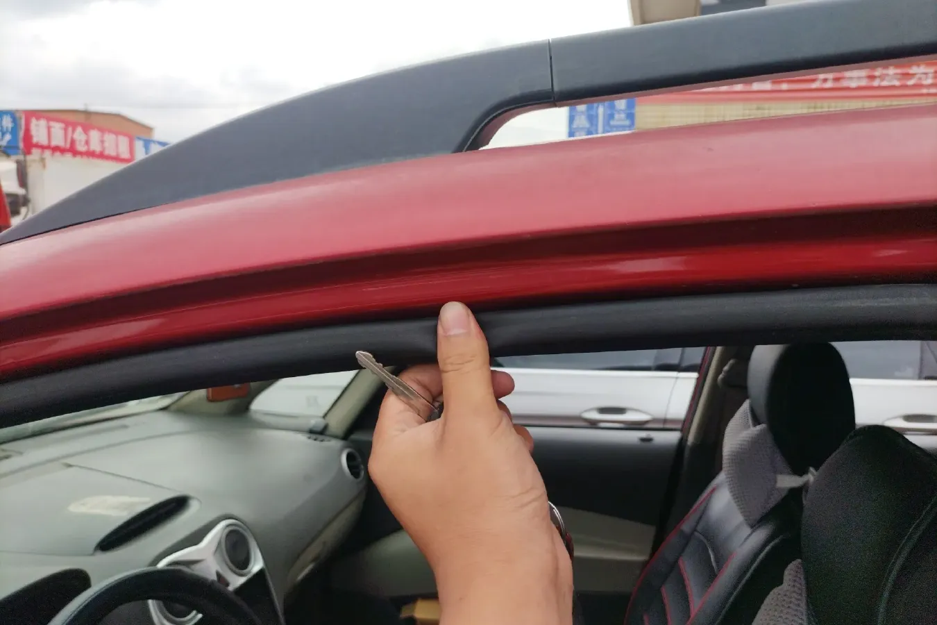 2011 JAC Refine M2 1.5L 113HP L4 5MT,autocango,china used car exporter,china ev exporter,chinese used car exporter,chinese used ev exporter