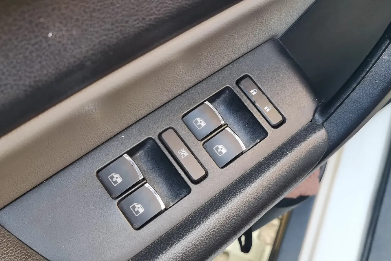 2015 BAIC Hyosow H3 1.5L 113HP L4 5MT,autocango,china used car exporter,china ev exporter,chinese used car exporter,chinese used ev exporter