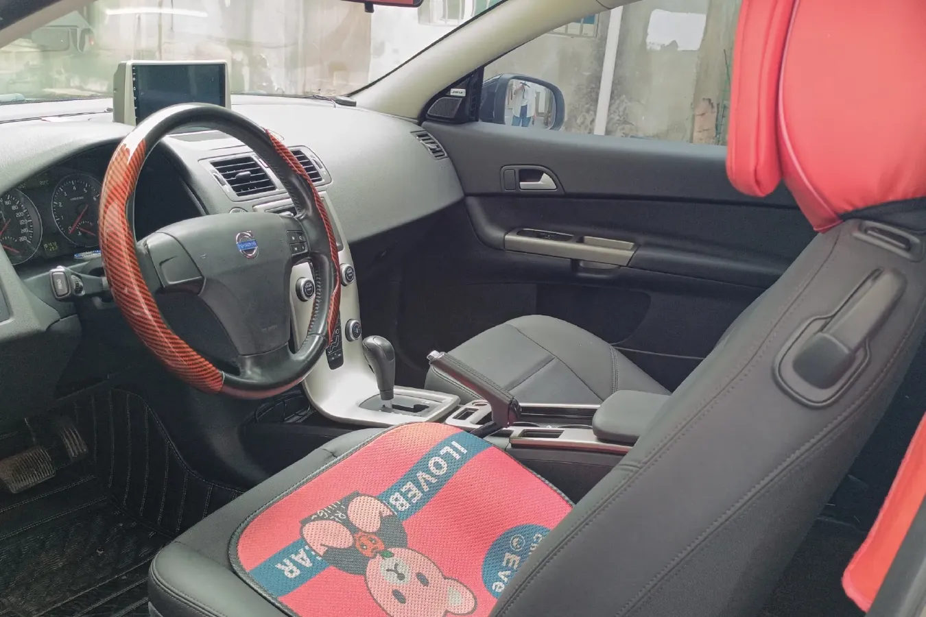 2010 Volvo C30 2.0L 145HP L4 6DCT,autocango,china used car exporter,china ev exporter,chinese used car exporter,chinese used ev exporter