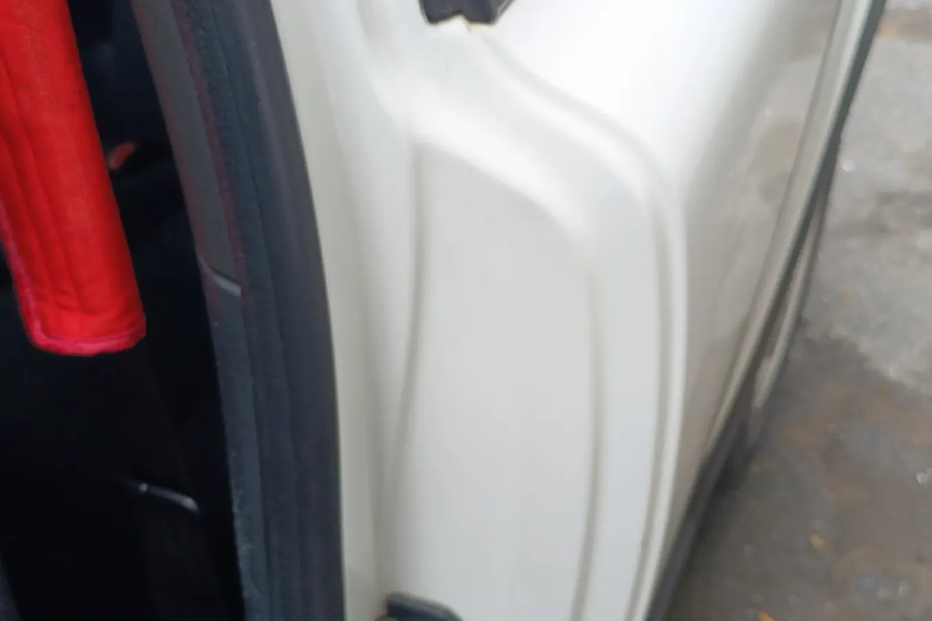 2010 Volvo C30 2.0L 145HP L4 6DCT,autocango,china used car exporter,china ev exporter,chinese used car exporter,chinese used ev exporter