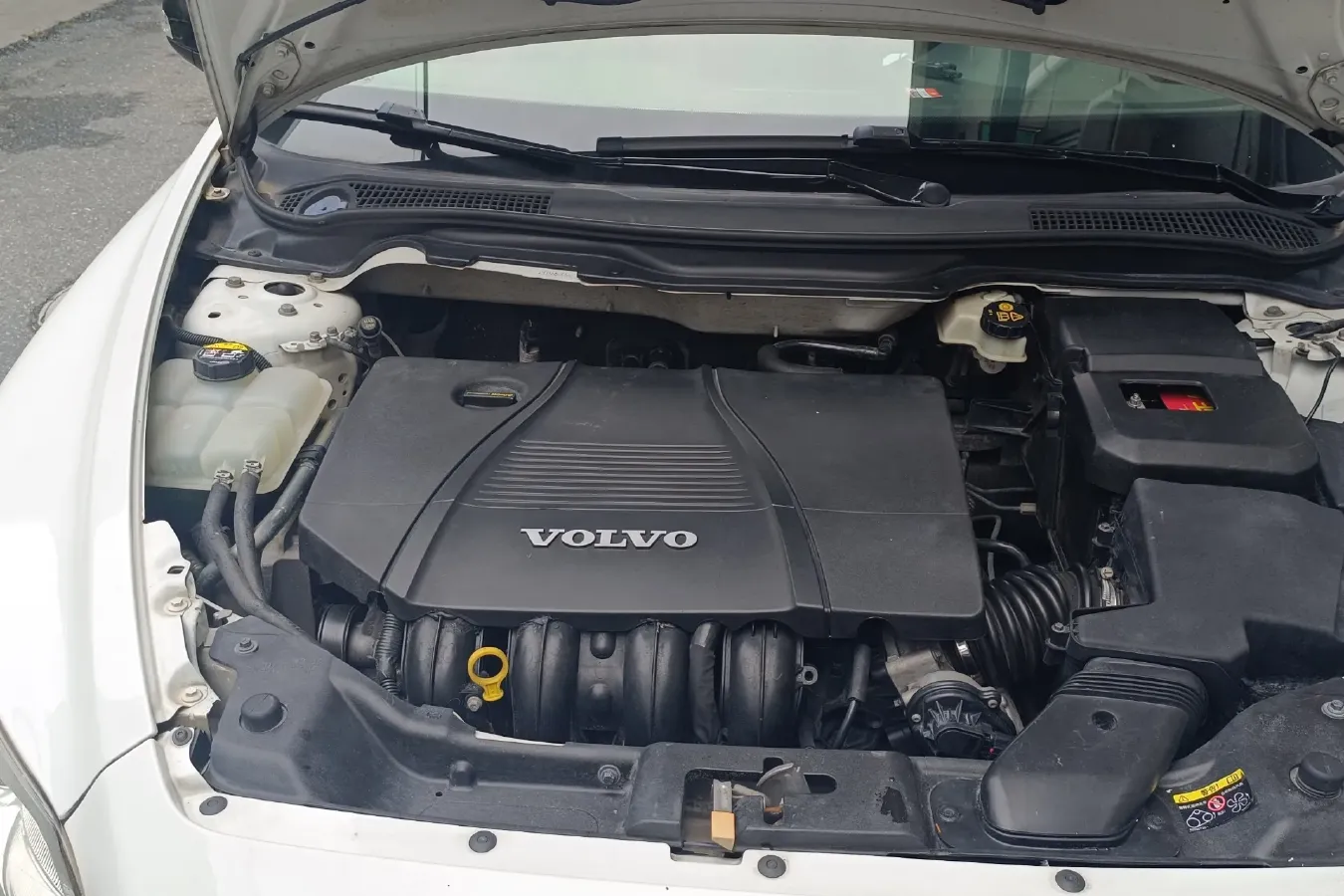 2010 Volvo C30 2.0L 145HP L4 6DCT,autocango,china used car exporter,china ev exporter,chinese used car exporter,chinese used ev exporter