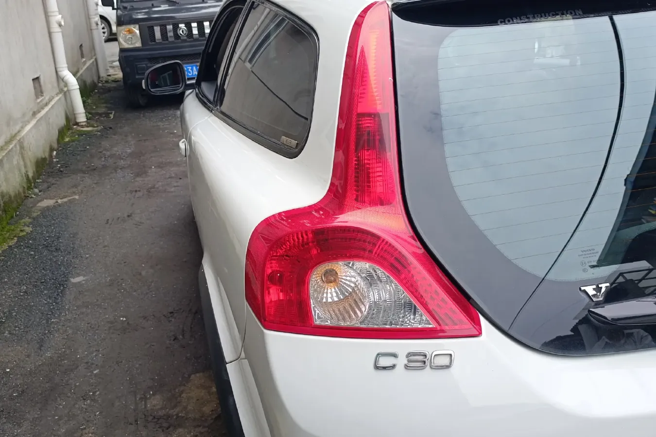 2010 Volvo C30 2.0L 145HP L4 6DCT,autocango,china used car exporter,china ev exporter,chinese used car exporter,chinese used ev exporter