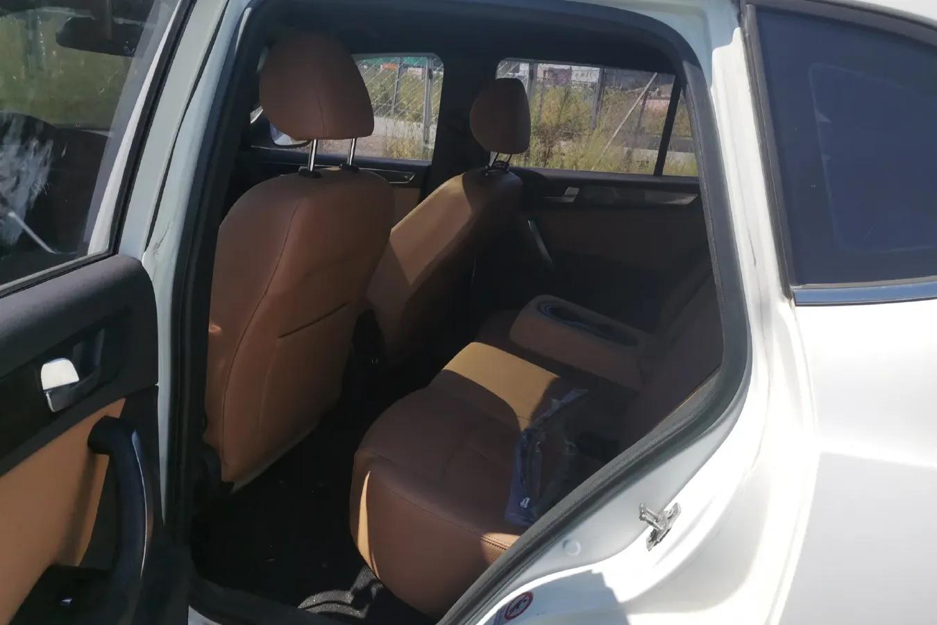 2016 Brilliance Auto V5 1.5T 150HP L4 5AT,autocango,china used car exporter,china ev exporter,chinese used car exporter,chinese used ev exporter