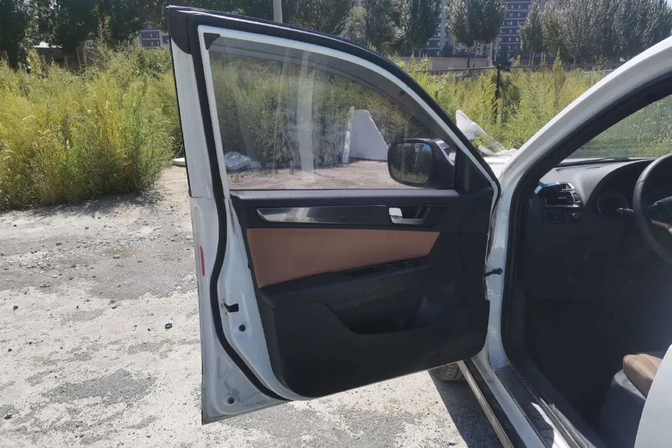 2016 Brilliance Auto V5 1.5T 150HP L4 5AT,autocango,china used car exporter,china ev exporter,chinese used car exporter,chinese used ev exporter