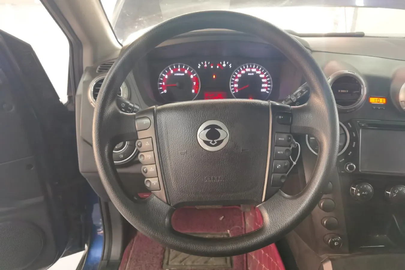 2014 SsangYong ActYon 2.3L 150HP L4 6AT,autocango,china used car exporter,china ev exporter,chinese used car exporter,chinese used ev exporter