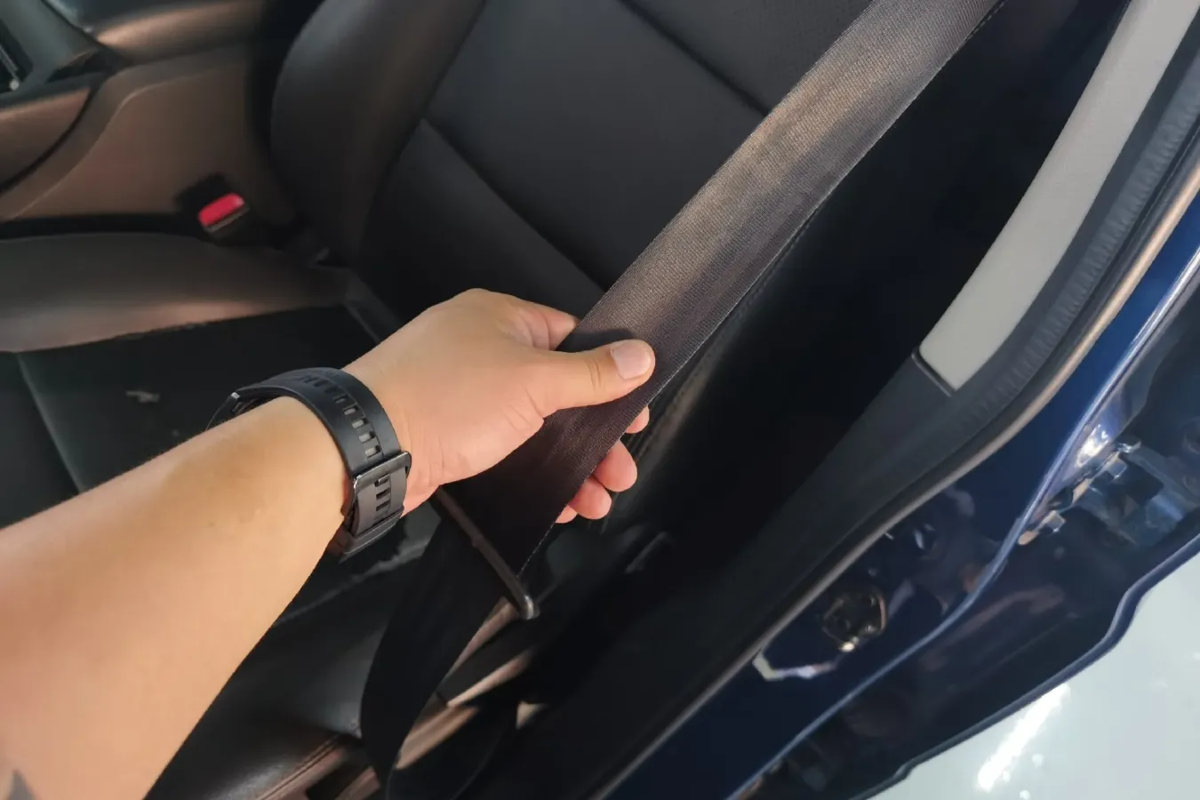 2014 SsangYong ActYon 2.3L 150HP L4 6AT,autocango,china used car exporter,china ev exporter,chinese used car exporter,chinese used ev exporter