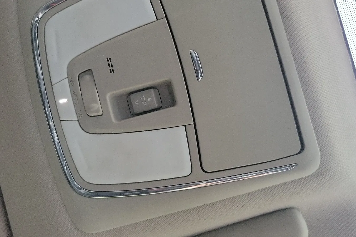 2017 Venucia T90 2.0L 144HP L4 CVT,autocango,china used car exporter,china ev exporter,chinese used car exporter,chinese used ev exporter