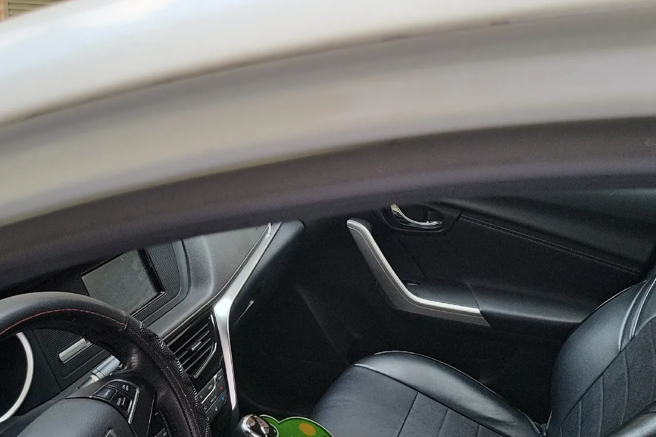 2017 Venucia T90 2.0L 144HP L4 CVT,autocango,china used car exporter,china ev exporter,chinese used car exporter,chinese used ev exporter