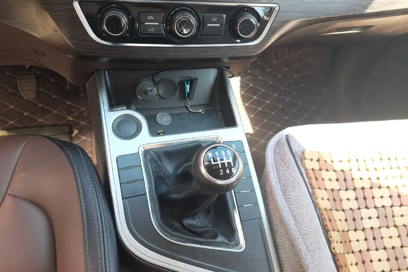 2017 DongFeng Forthing Joyear X6 1.5T 150HP L4 6MT,autocango,china used car exporter,china ev exporter,chinese used car exporter,chinese used ev exporter