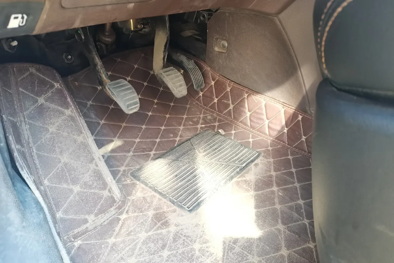 2017 DongFeng Forthing Joyear X6 1.5T 150HP L4 6MT,autocango,china used car exporter,china ev exporter,chinese used car exporter,chinese used ev exporter