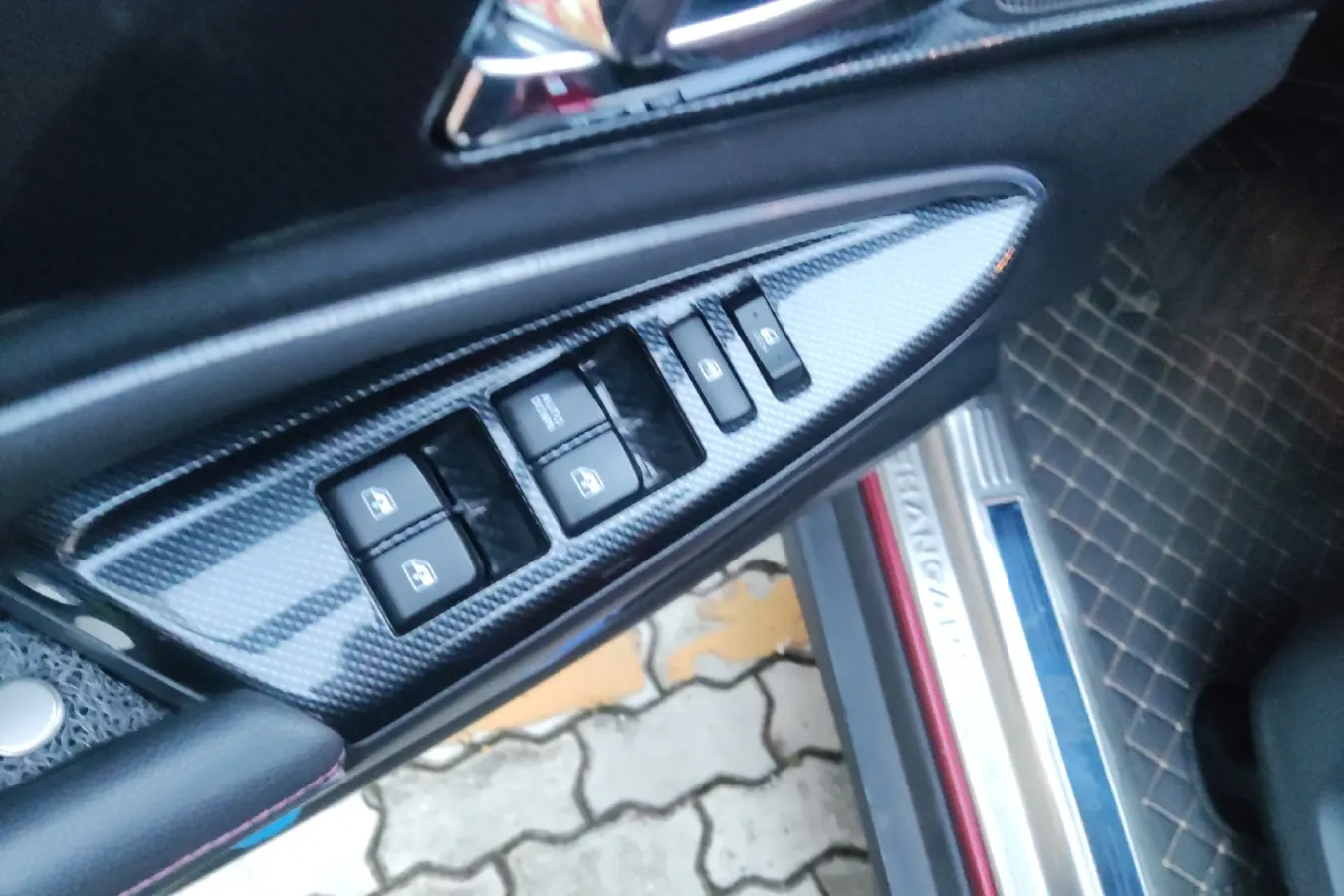 2017 ChangAn Oshan A800 1.6L 125HP L4 5MT,autocango,china used car exporter,china ev exporter,chinese used car exporter,chinese used ev exporter