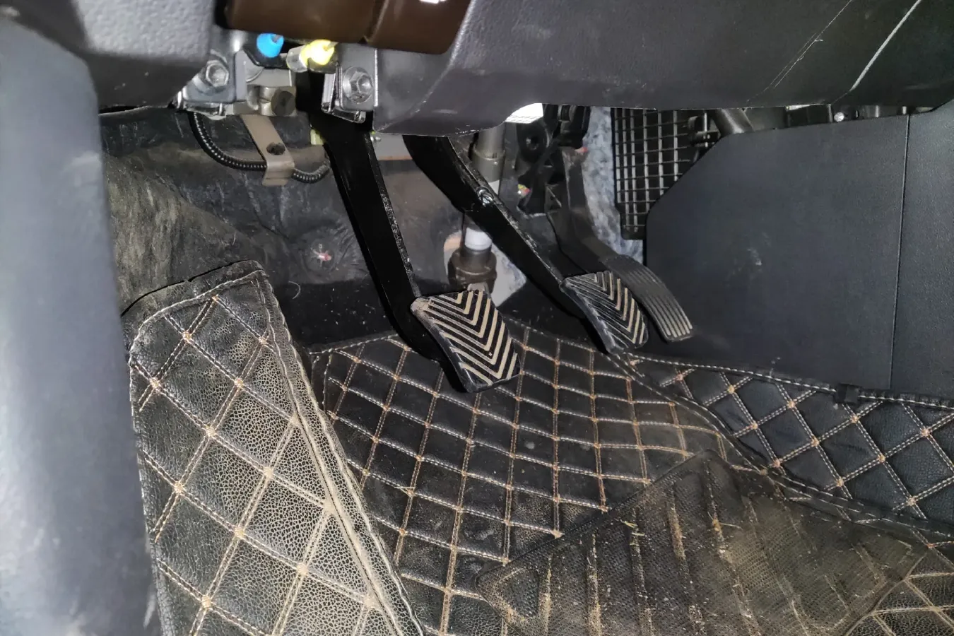 2017 ChangAn Oshan A800 1.6L 125HP L4 5MT,autocango,china used car exporter,china ev exporter,chinese used car exporter,chinese used ev exporter