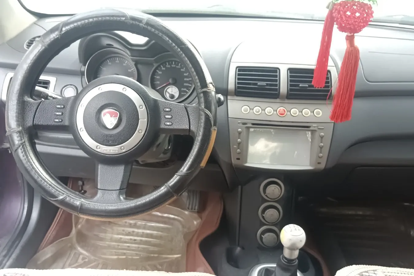 2010 Youngman Lotus L3 1.6L 111HP L4 5MT,autocango,china used car exporter,china ev exporter,chinese used car exporter,chinese used ev exporter