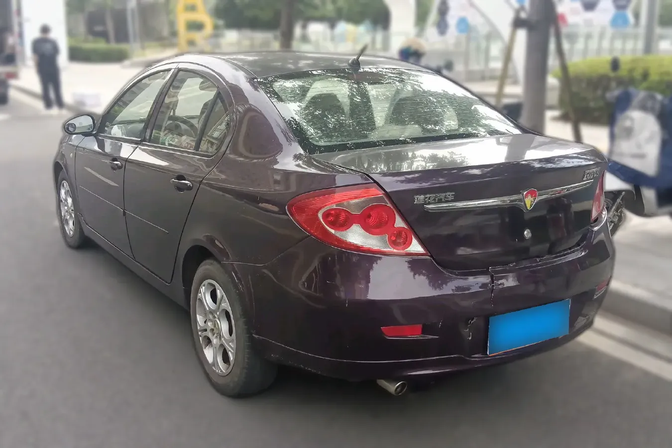 2010 Youngman Lotus L3 1.6L 111HP L4 5MT,autocango,china used car exporter,china ev exporter,chinese used car exporter,chinese used ev exporter