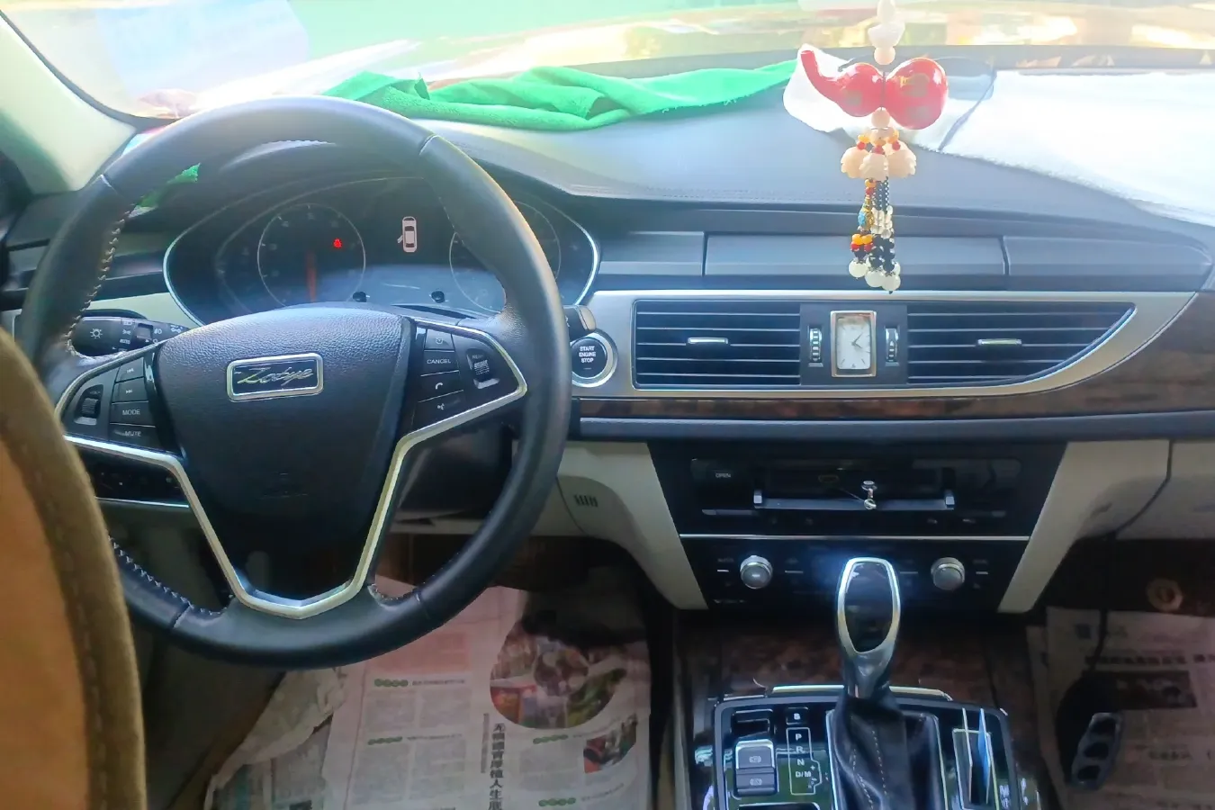 2016 Zotye Z700 1.8T 177HP L4 6DCT,autocango,china used car exporter,china ev exporter,chinese used car exporter,chinese used ev exporter