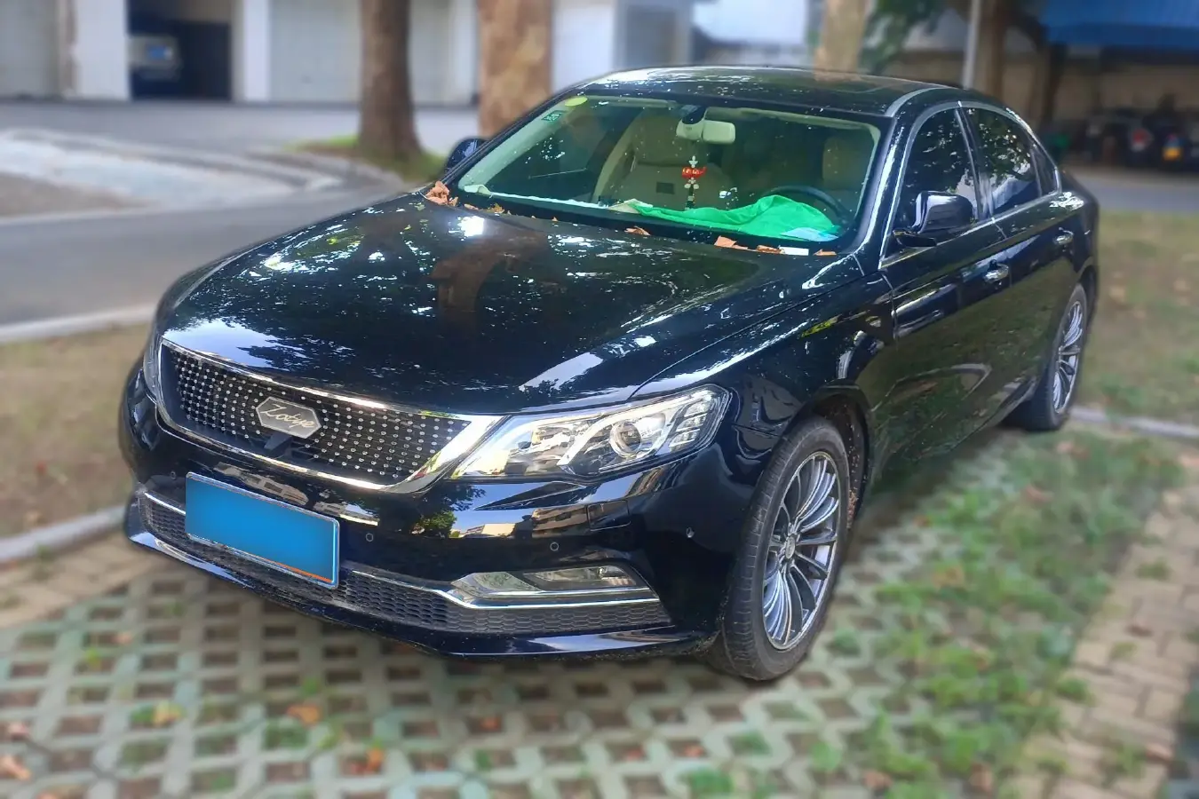 2016 Zotye Z700 1.8T 177HP L4 6DCT