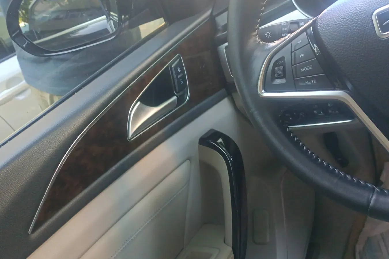 2016 Zotye Z700 1.8T 177HP L4 6DCT,autocango,china used car exporter,china ev exporter,chinese used car exporter,chinese used ev exporter