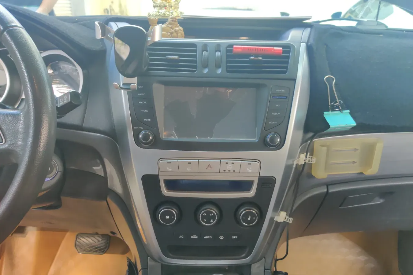 2013 Geely SX7 2.0L 141HP L4 6AT,autocango,china used car exporter,china ev exporter,chinese used car exporter,chinese used ev exporter