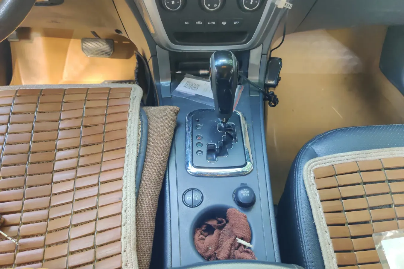 2013 Geely SX7 2.0L 141HP L4 6AT,autocango,china used car exporter,china ev exporter,chinese used car exporter,chinese used ev exporter