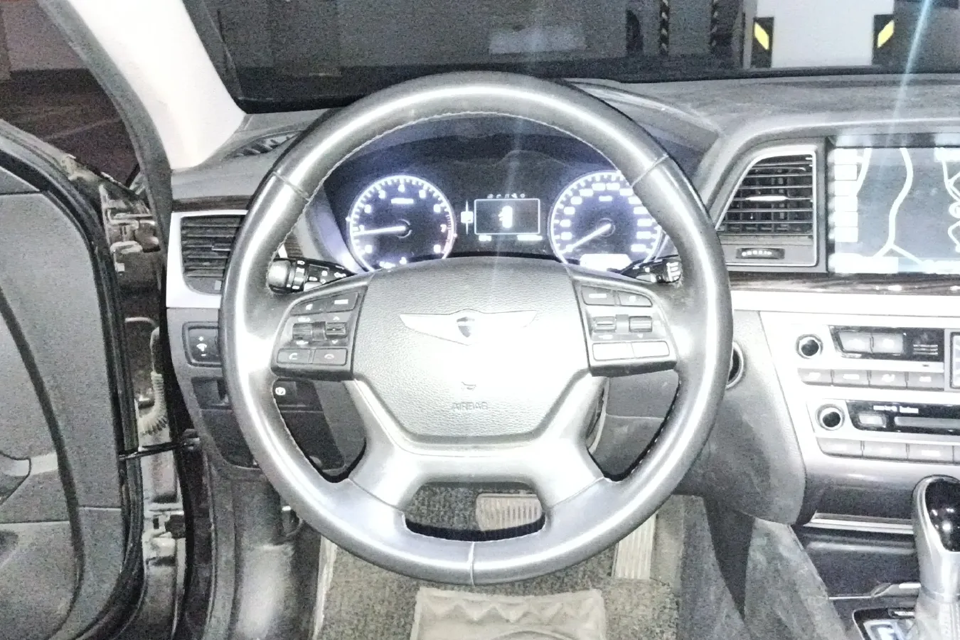 2015 Hyundai Cenesis 3.0L 257HP V6 8AT,autocango,china used car exporter,china ev exporter,chinese used car exporter,chinese used ev exporter