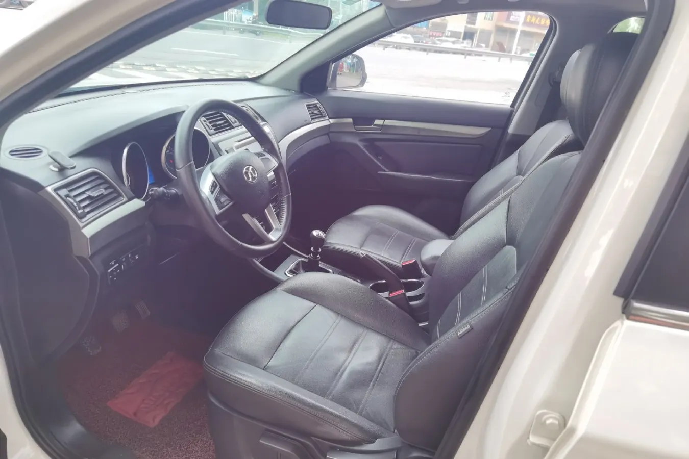 2015 BeiJing Auto Senova X65 2.0T 177HP L4 5MT,autocango,china used car exporter,china ev exporter,chinese used car exporter,chinese used ev exporter