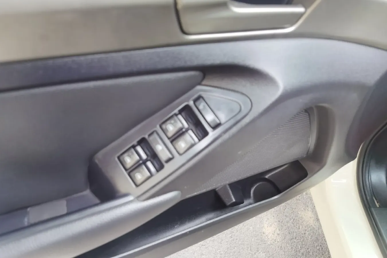 2015 BeiJing Auto Senova X65 2.0T 177HP L4 5MT,autocango,china used car exporter,china ev exporter,chinese used car exporter,chinese used ev exporter