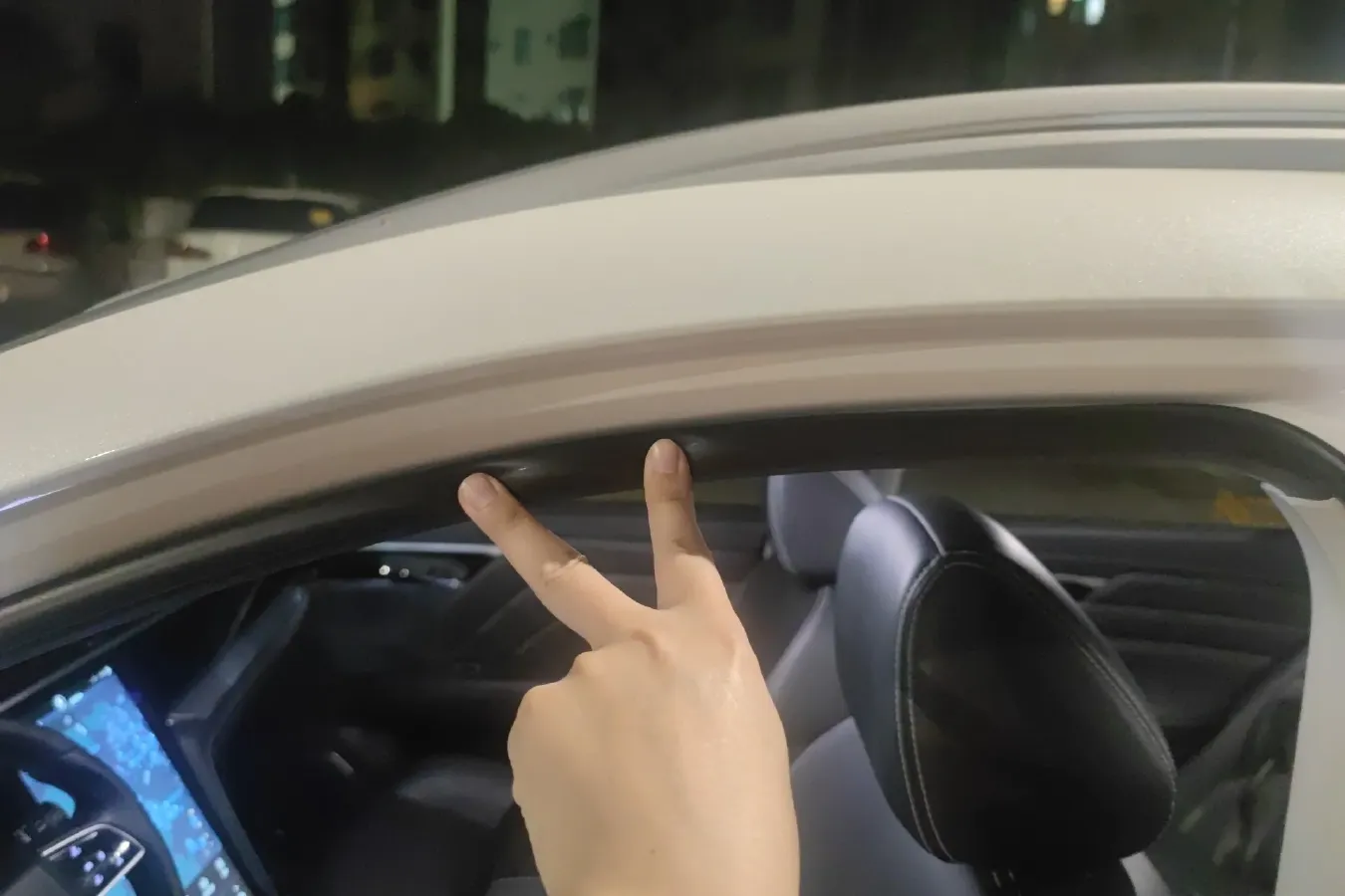 2020 Venucia Star 1.5T 190HP L4 7DCT,autocango,china used car exporter,china ev exporter,chinese used car exporter,chinese used ev exporter