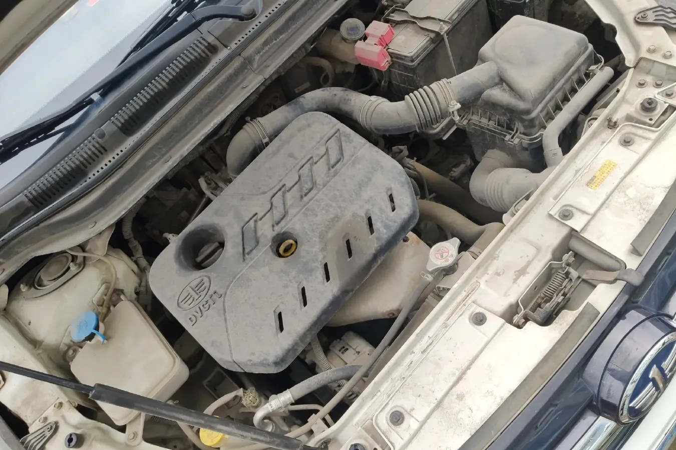 2017 FAW Jumpal D60 1.5L 113HP L4 5MT,autocango,china used car exporter,china ev exporter,chinese used car exporter,chinese used ev exporter