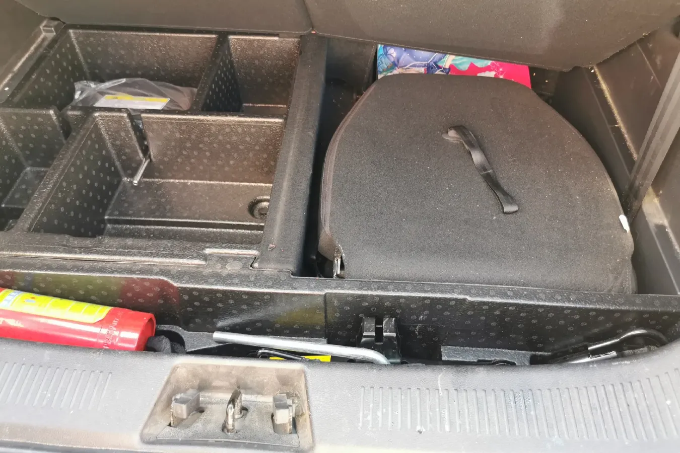 2017 Leopaard CS9 1.5L 113HP L4 CVT,autocango,china used car exporter,china ev exporter,chinese used car exporter,chinese used ev exporter