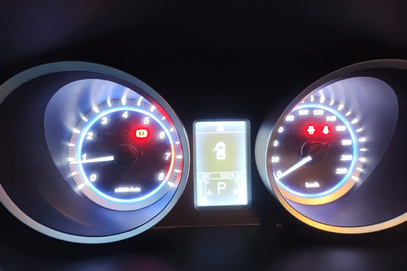 2013 Soueast V5 1.5L 120HP L4 CVT,autocango,china used car exporter,china ev exporter,chinese used car exporter,chinese used ev exporter