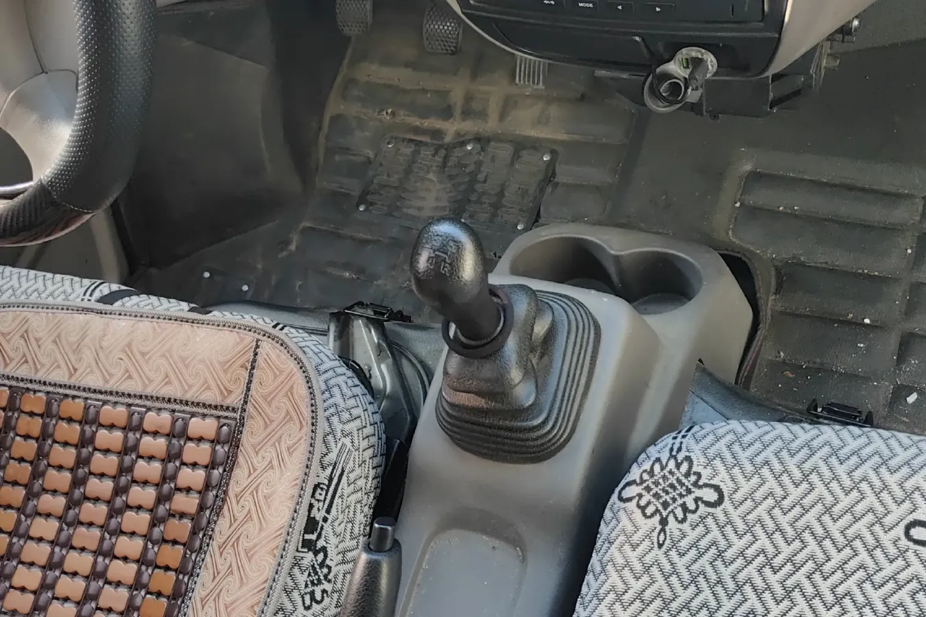 2021 ChangAn KuaYue ChangAn V3 1.2L 92HP L4 5MT,autocango,china used car exporter,china ev exporter,chinese used car exporter,chinese used ev exporter